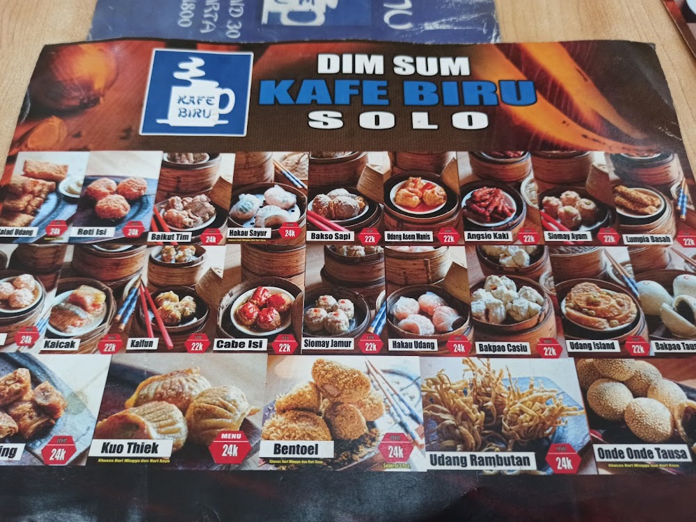 Suasana Kafe Biru
